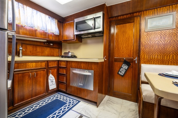 dharma 53ft Hatteras Yacht For Sale