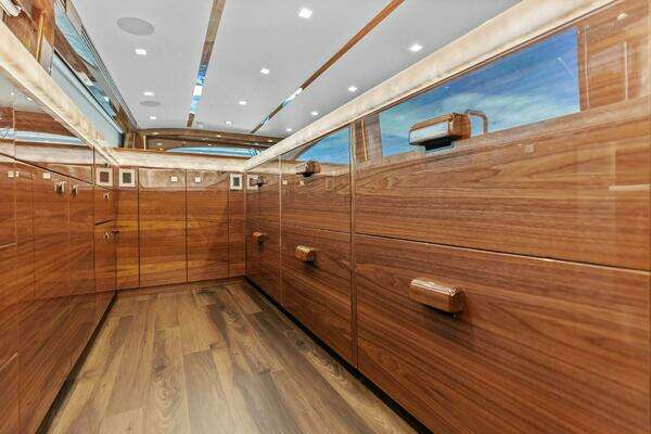 Viking 82 Convertible Yacht For Sale