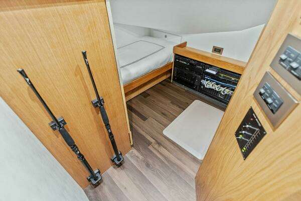 Viking 82 Convertible Yacht For Sale