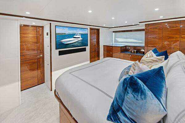 Viking 82 Convertible Yacht For Sale