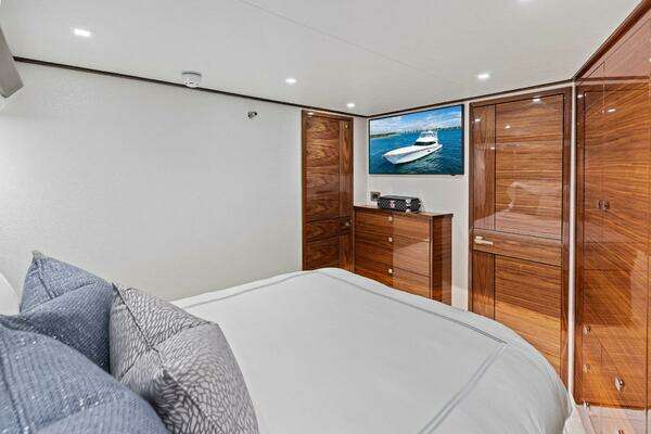 Viking 82 Convertible Yacht For Sale