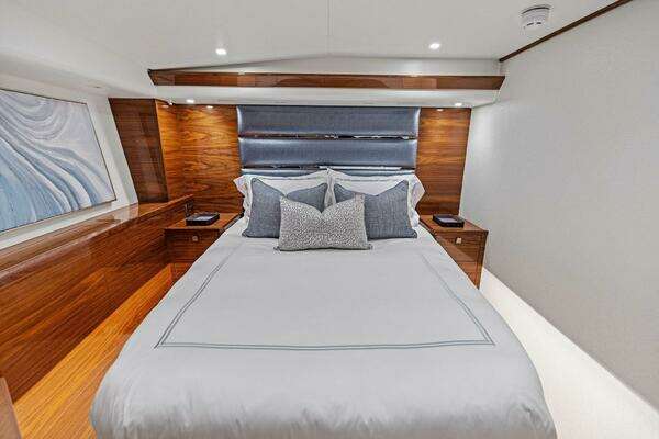 Viking 82 Convertible Yacht For Sale