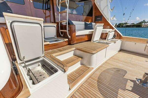 Viking 82 Convertible Yacht For Sale
