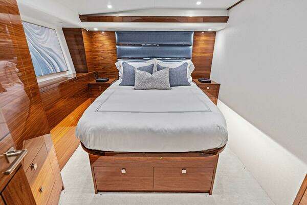 Viking 82 Convertible Yacht For Sale