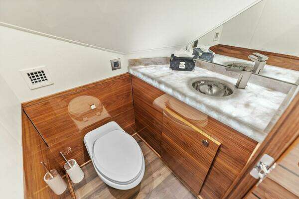 Viking 82 Convertible Yacht For Sale