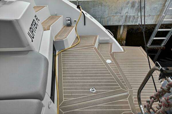 Leopard  Yacht For Sale