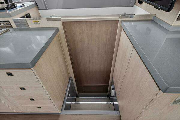 Leopard  Yacht For Sale