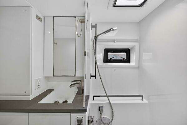 Leopard  Yacht For Sale