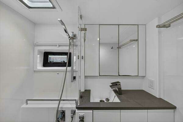 Leopard  Yacht For Sale