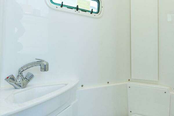 Everglades 375 Center Console Yacht For Sale