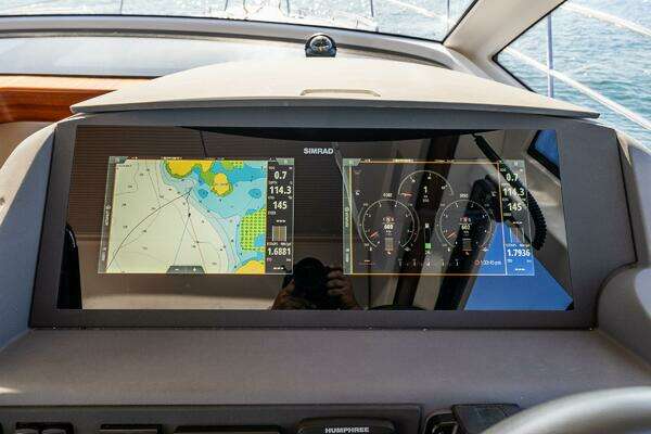 Nimbus 405 Flybridge Yacht For Sale