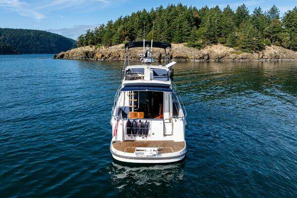 Nimbus 405 Flybridge Yacht For Sale