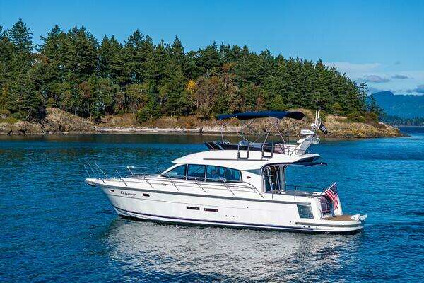 Nimbus 405 Flybridge Yacht For Sale