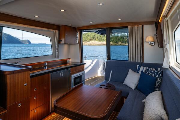 Endeavour 40ft Nimbus Yacht For Sale