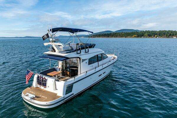 Nimbus 405 Flybridge Yacht For Sale