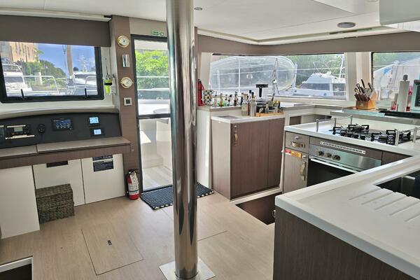 Merry Time 48ft Bali Yacht For Sale