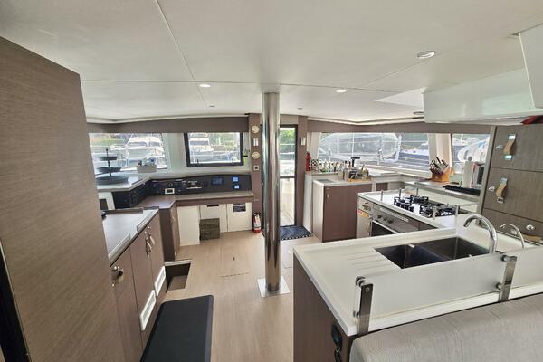 Merry Time 48ft Bali Yacht For Sale