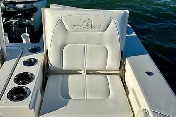 Amy s Cupholder  26ft Regulator Yacht For Sale Amy s Cupholder  26ft Regulator Yacht For Sale