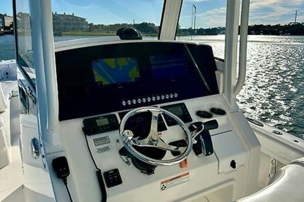 Amy s Cupholder  26ft Regulator Yacht For Sale Amy s Cupholder  26ft Regulator Yacht For Sale