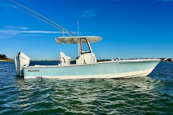 Amy s Cupholder  26ft Regulator Yacht For Sale Amy s Cupholder  26ft Regulator Yacht For Sale