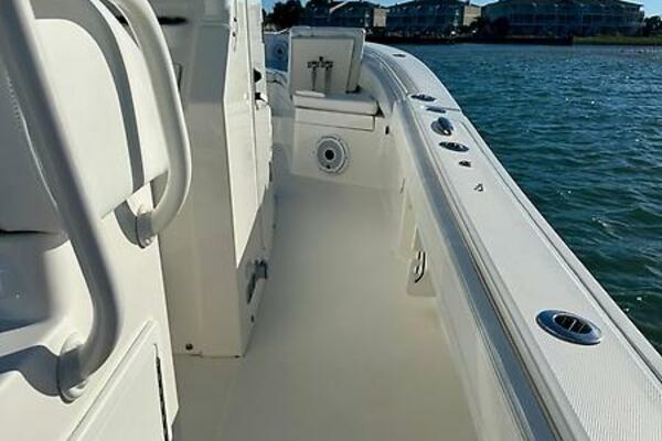 Amy s Cupholder  26ft Regulator Yacht For Sale Amy s Cupholder  26ft Regulator Yacht For Sale