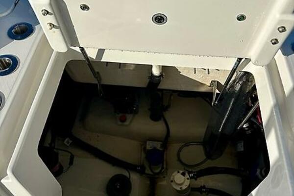 Amy s Cupholder  26ft Regulator Yacht For Sale Amy s Cupholder  26ft Regulator Yacht For Sale