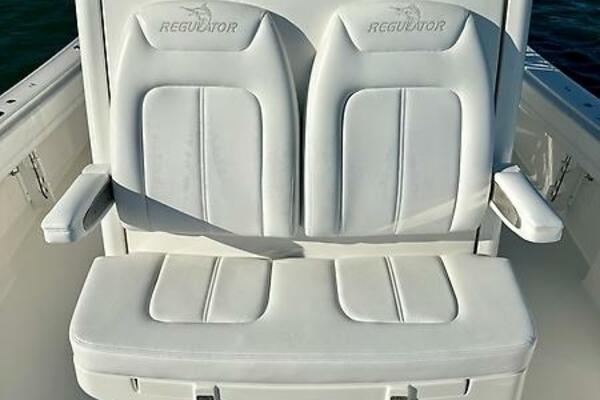 Amy s Cupholder  26ft Regulator Yacht For Sale Amy s Cupholder  26ft Regulator Yacht For Sale