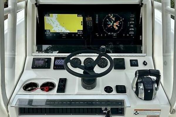 32ft SeaVee Yacht For Sale 32ft SeaVee Yacht For Sale