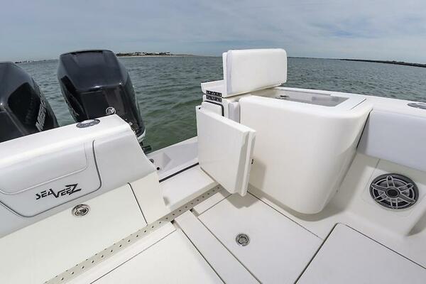 32ft SeaVee Yacht For Sale