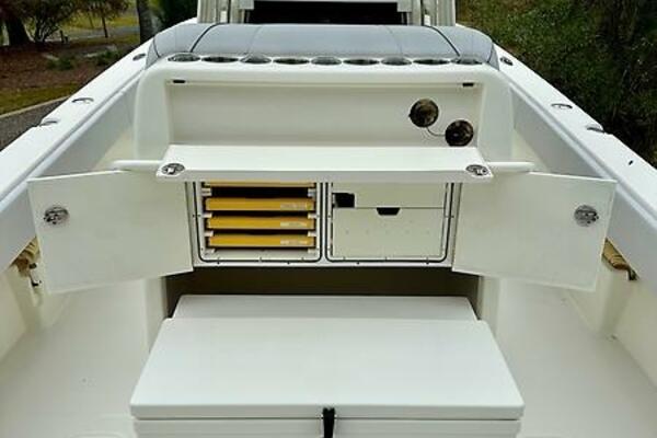 32ft SeaVee Yacht For Sale 32ft SeaVee Yacht For Sale