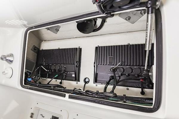 32ft SeaVee Yacht For Sale