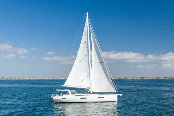 Beneteau Oceanis Yacht 60 Yacht For Sale