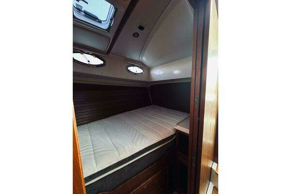 Back Cove 37 Yacht For Sale