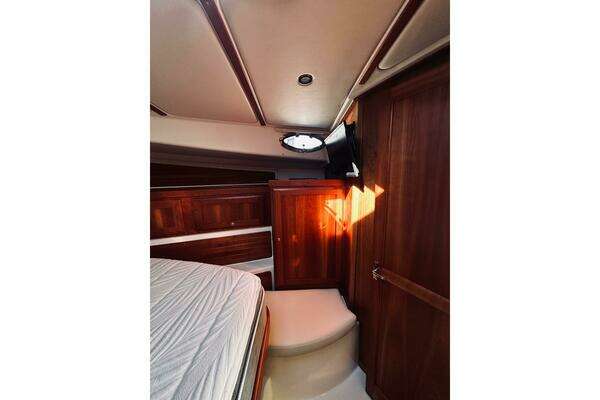 Back Cove 37 Yacht For Sale