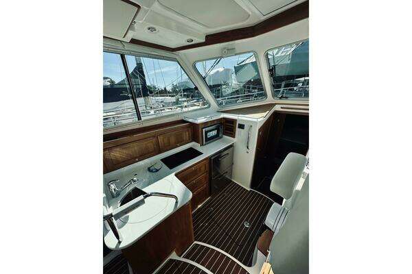 Back Cove 37 Yacht For Sale