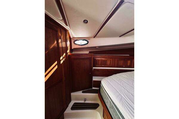 Back Cove 37 Yacht For Sale