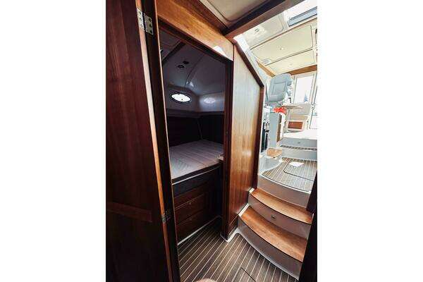 Back Cove 37 Yacht For Sale