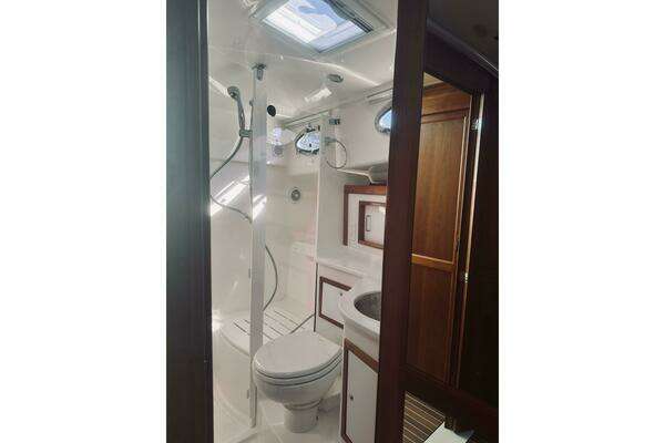Back Cove 37 Yacht For Sale