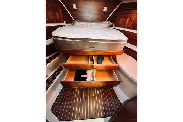 Back Cove 37 Yacht For Sale