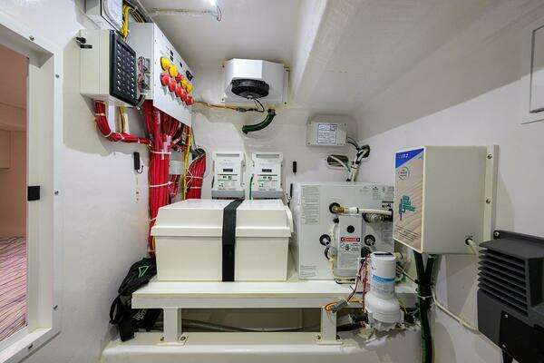 Valhalla Boatworks V-55 Yacht For Sale