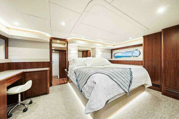 Belize 66 Daybridge Yacht For Sale