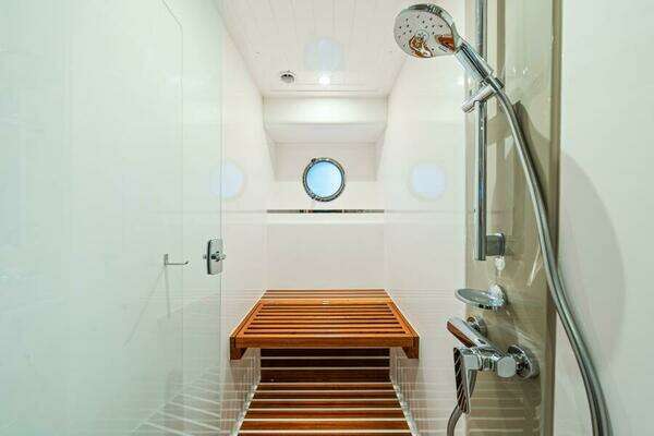 Belize 66 Daybridge Yacht For Sale