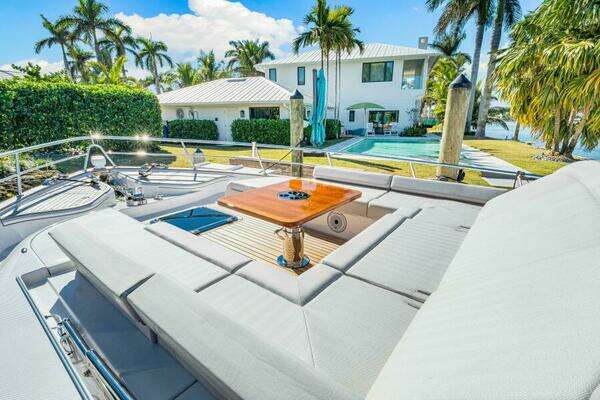 Belize 66 Daybridge Yacht For Sale