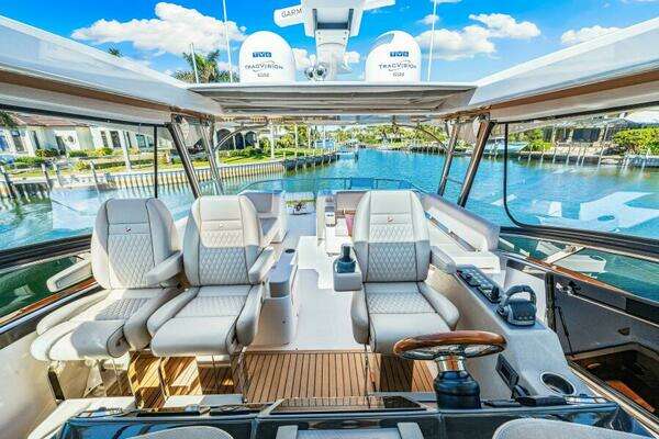 Belize 66 Daybridge Yacht For Sale