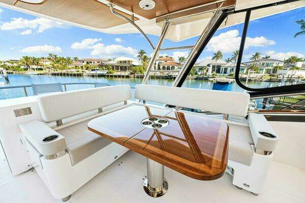 Belize 66 Daybridge Yacht For Sale