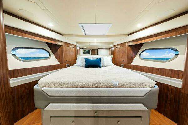 Belize 66 Daybridge Yacht For Sale