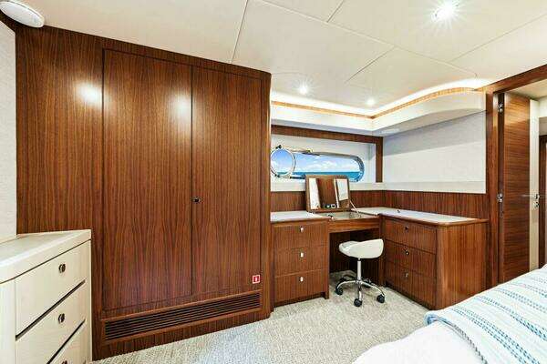 Belize 66 Daybridge Yacht For Sale