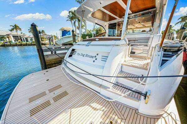 Belize 66 Daybridge Yacht For Sale