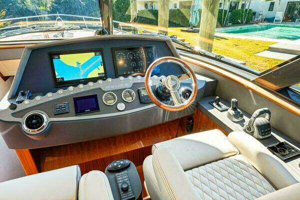 Belize 66 Daybridge Yacht For Sale