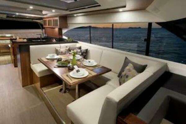 Riviera 600 Sport Yacht Yacht For Sale